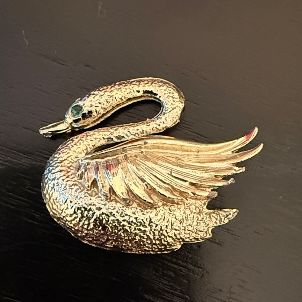 Vintage Gold Tone Swan Brooch